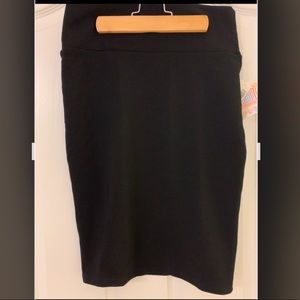 LuLaRoe NWT Cassie - black - small